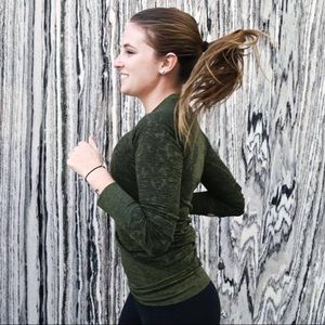 Lululemon Swiftly Tech Long Sleeve Crew